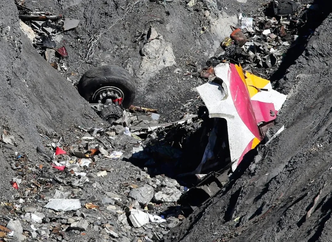 germanwings-flight-9525-crash-68a6d71e025cd65f413c3157