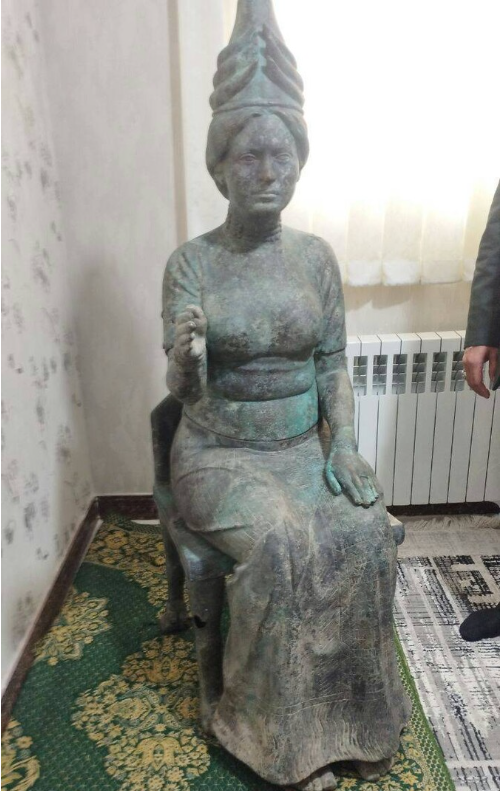 مجسمه باستانی