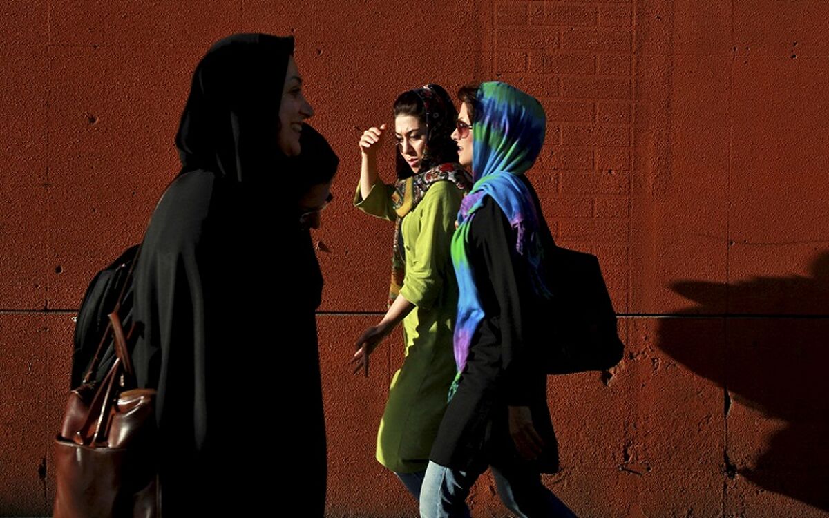 بنر جنجالی حجاب در تهران فضای مجازی را منفجر کرد + عکس