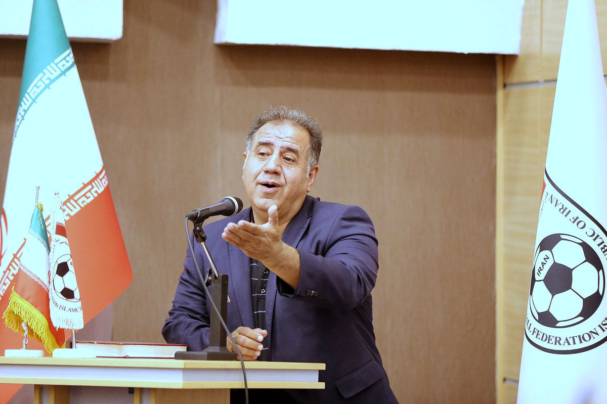 واکنش خسروی از فوت هوادار ملوان؛ من بودم بازی سپاهان را تعطیل می کردم