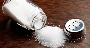 مصرف زیاد نمک باعث می‌شود پیرتر از سن‌تان به نظر برسید