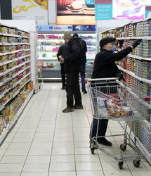 سرپرستان خانوار فردا صبح حساب خود را چک کنید