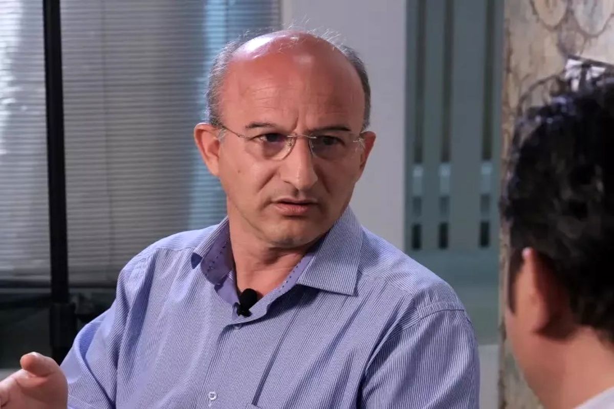 شوخی جالب با رضا چلنگر؛ مترجم یاغی هم رفت!