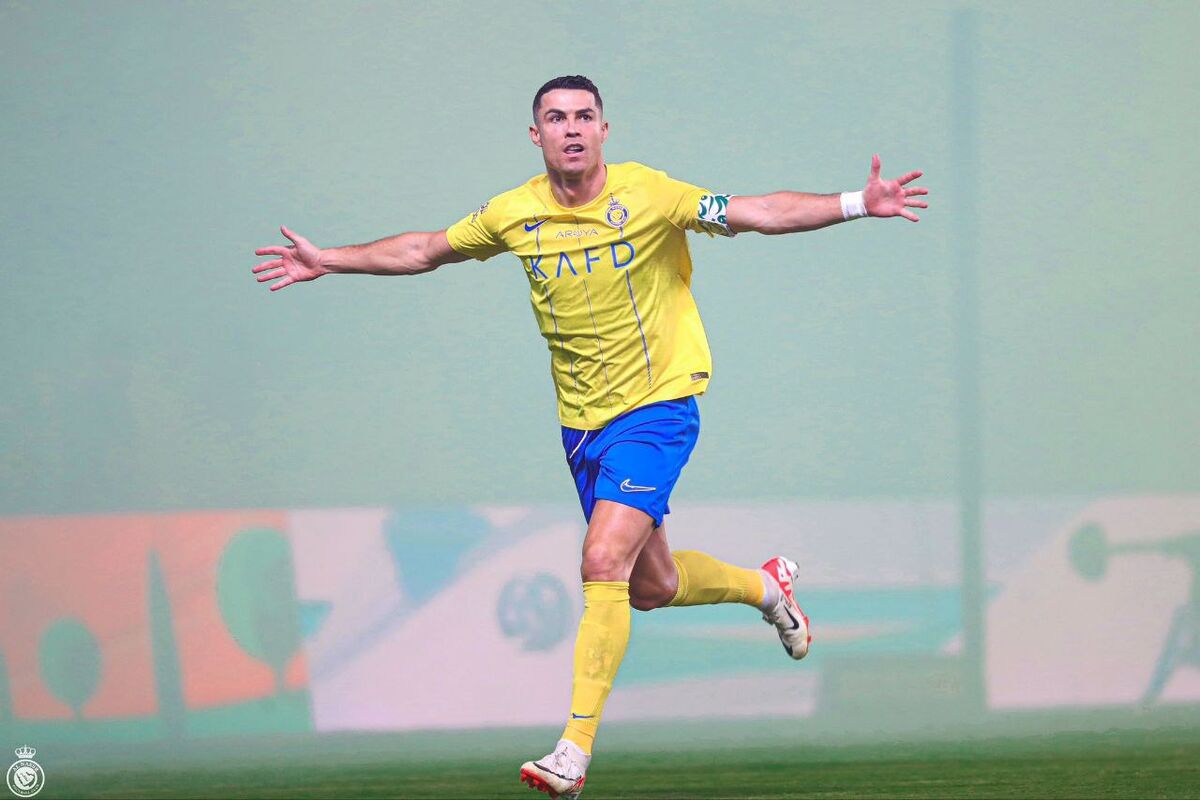 آنها رونالدو را آوردند ما مجسمه‌اش را ساختیم!