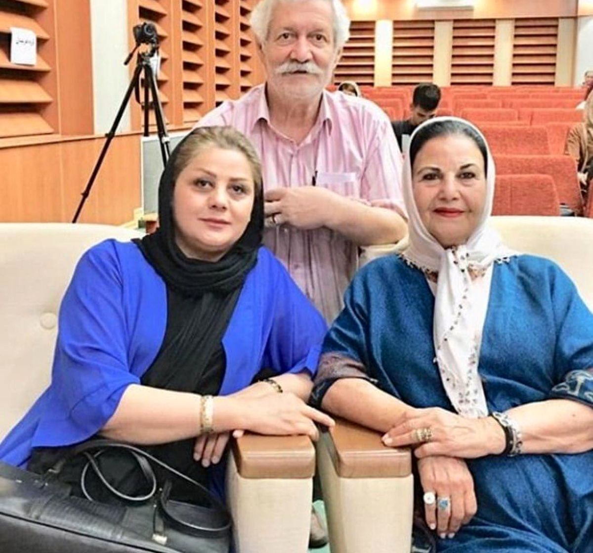 بازیگرانی که بعد از انقلاب خانه نشین شدند
