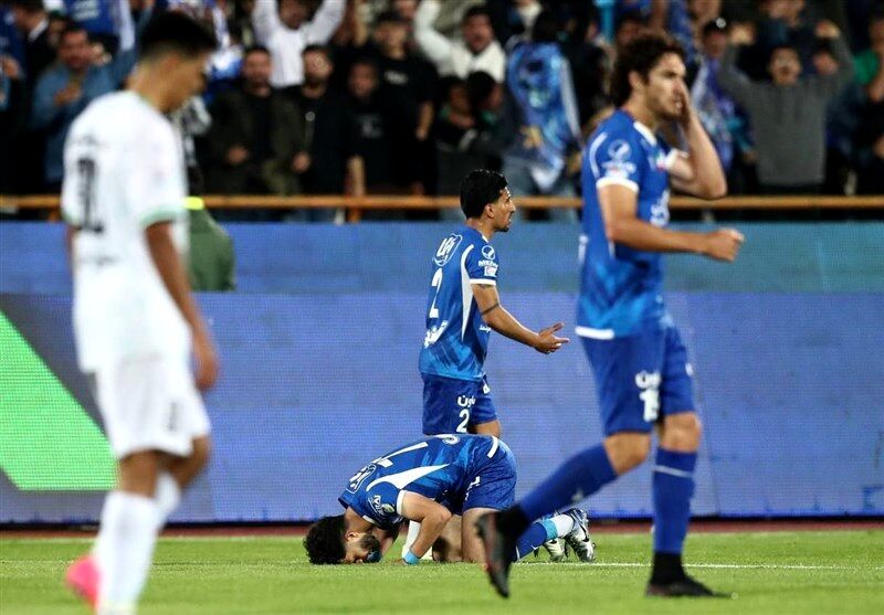  حادثه عجیب برای فرزند مربی استقلال و از حال رفتن چند بازیکن 