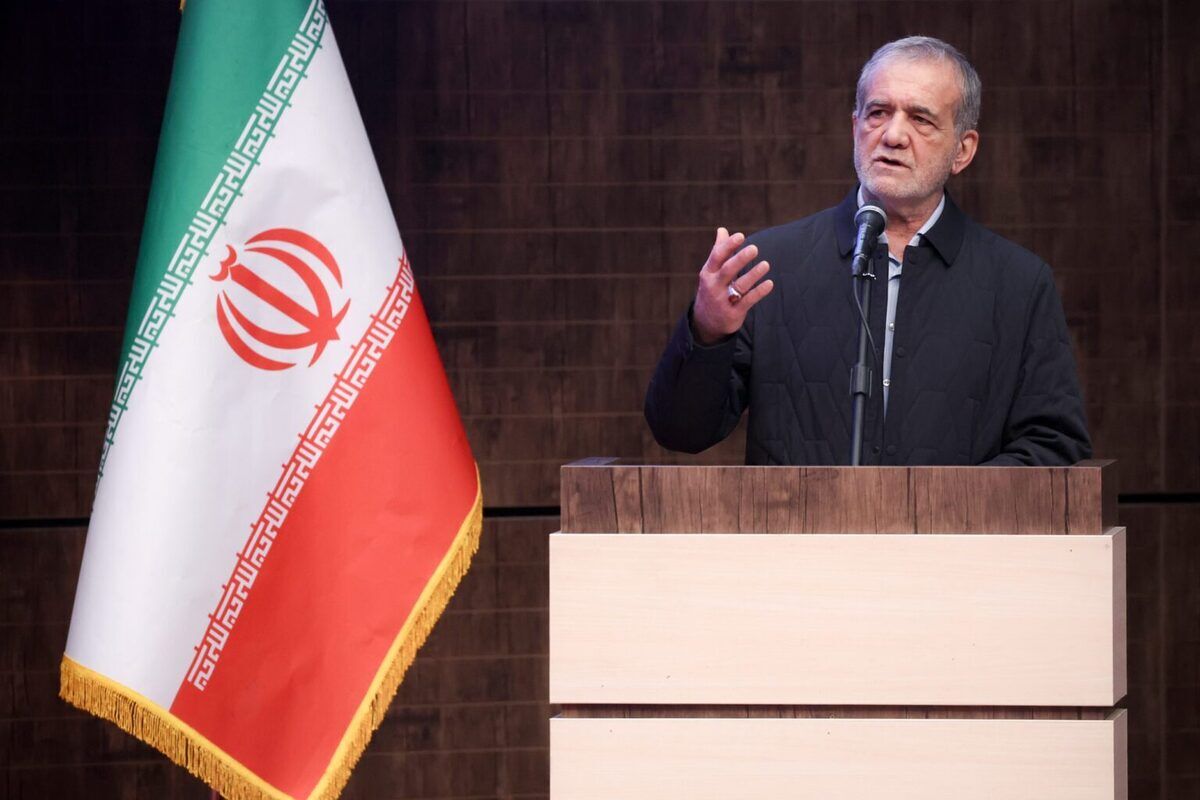 پزشکیان:مصمم به توسعه شبکه حمل و نقل کشور هستیم