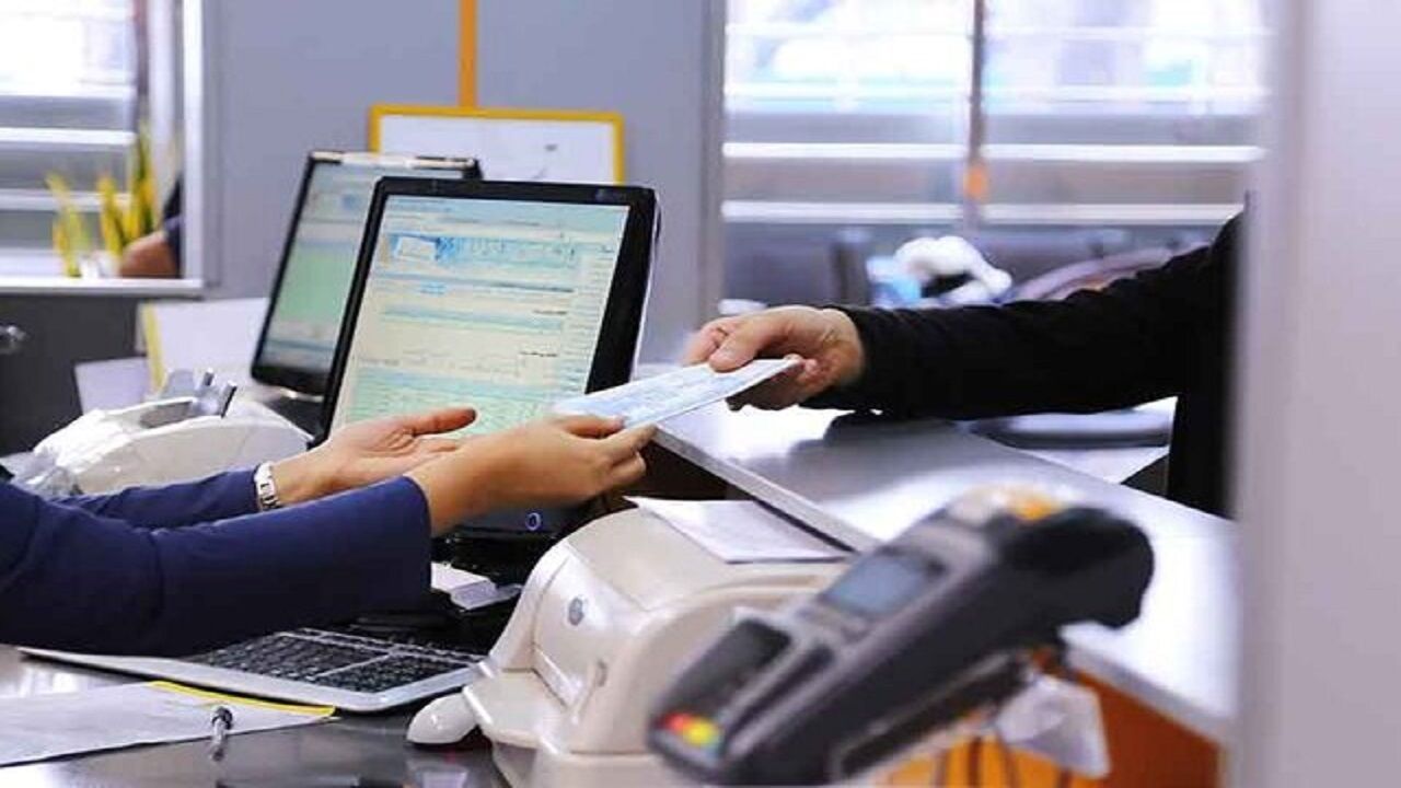 مبلغ مسدودی در حساب وکالتی چه زمانی آزاد می‌شود؟