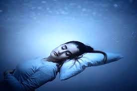 اگر از خواب بیدار می شودید و این نشانه ها را دارید،نگران باشید!