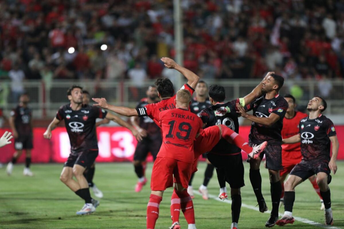 انتشار جدول لیگ برتر پس از پیروزی پرسپولیس؛ سقوط آزاد تیم باشگاه لیگ برتری