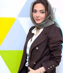 یاسمن سریال گرگ و میش این بار زیر رقص نور