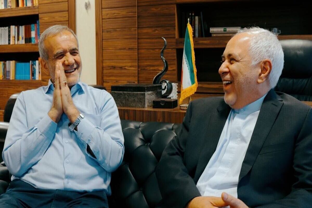 ظریف با رئیس جمهور قهر کرده است!