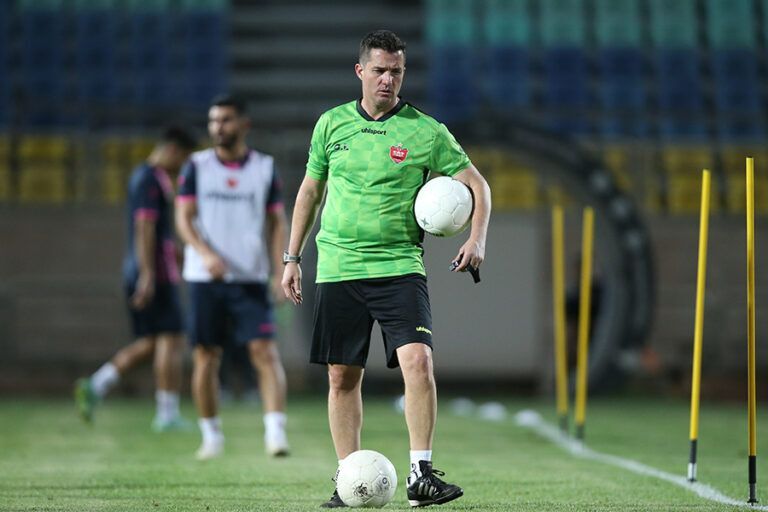 زمان خانه‌تکانی اوسمار در پرسپولیس مشخص شد