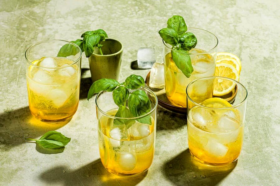 ۶ خوراکی و نوشیدنی خنک برای روزهای داغ