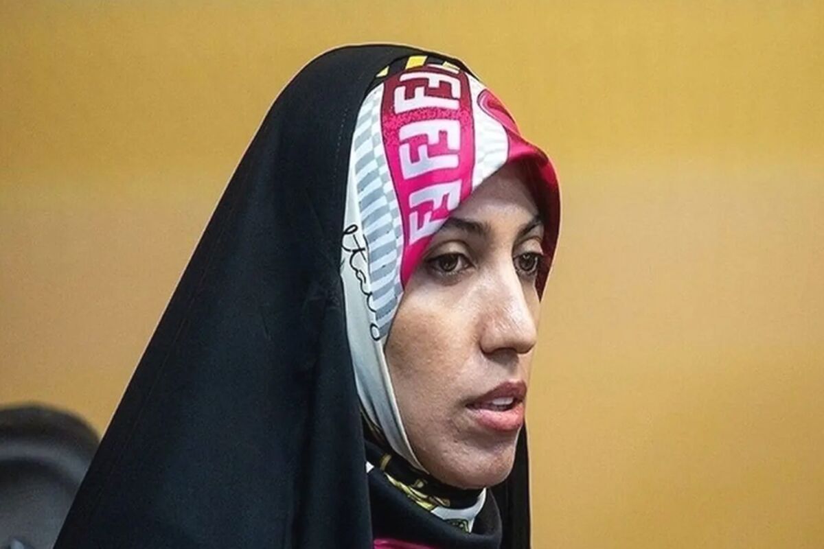واکنش جنجالی آمنه سادات ذبیح پور به توهین وکیل احمدی نژاد خبرساز شد +عکس