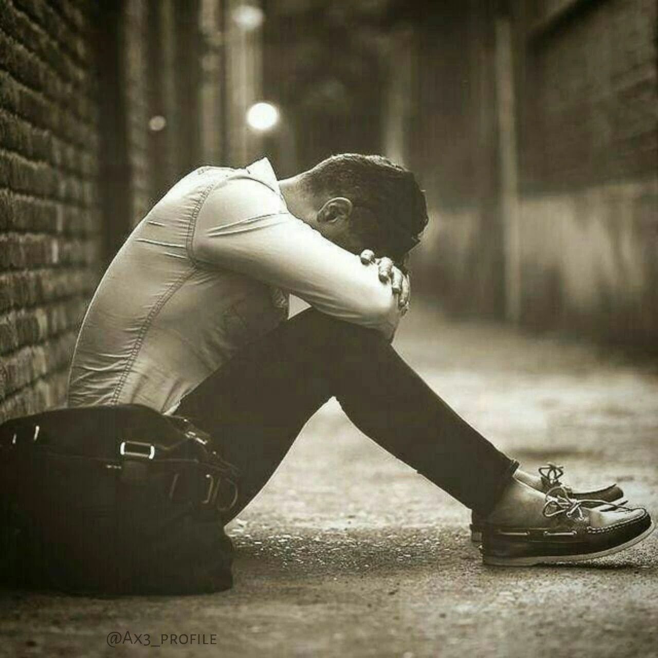 وارد خانه که شدم صدای مرد غریبه را شنیدم /زنم درحال خیانت به من بود!