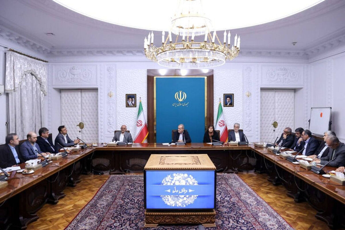  پزشکیان: اصلاح الگوی مصرف، ضرورتی برای تحقق عدالت در حمل&zwnj;ونقل است