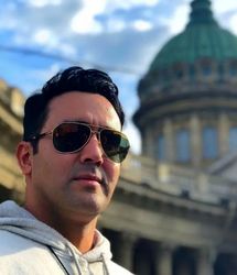 پوریا پورسرخ با استایلی متفاوت در اسپانیا