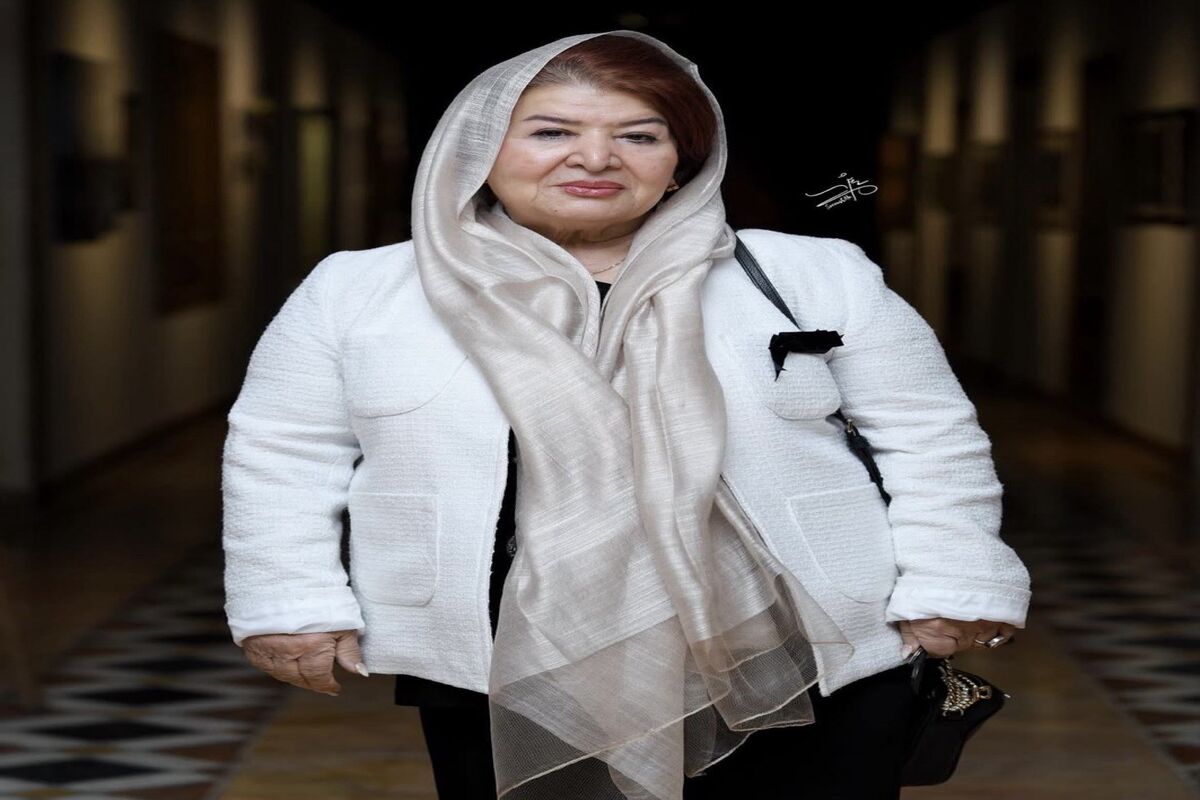 تهمینه میلانی و پوران درخشنده  در مراسم زنده‌یاد ناصر تقوایی/ عکس