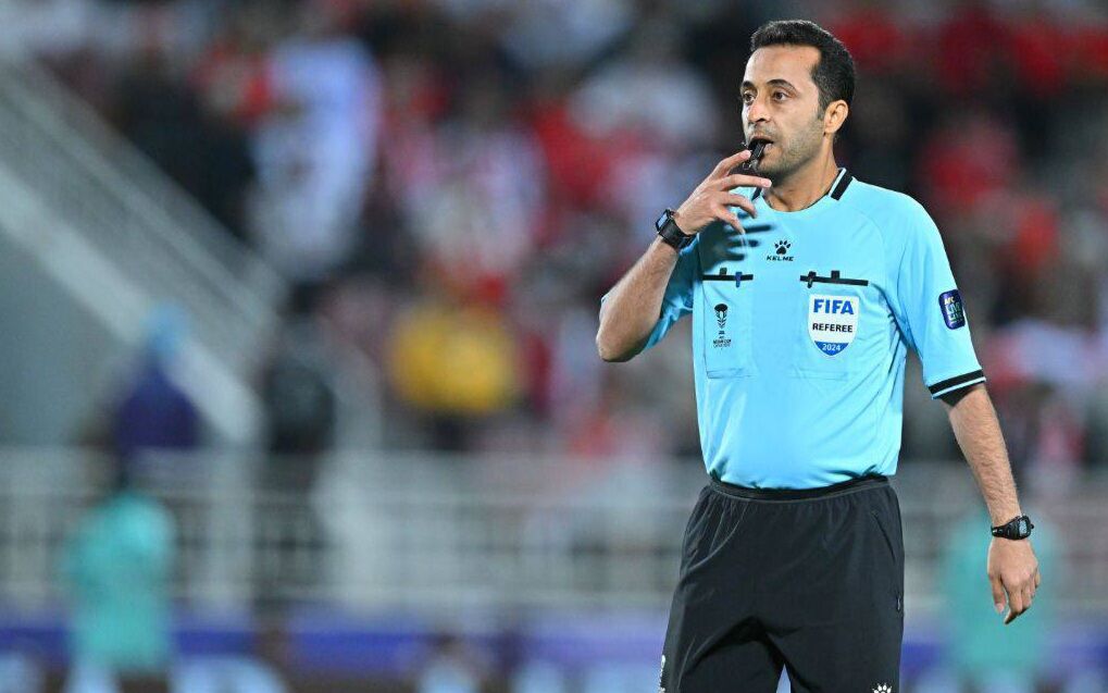 بنیادی‌فر دیدار پرسپولیس را سوت می‌زند