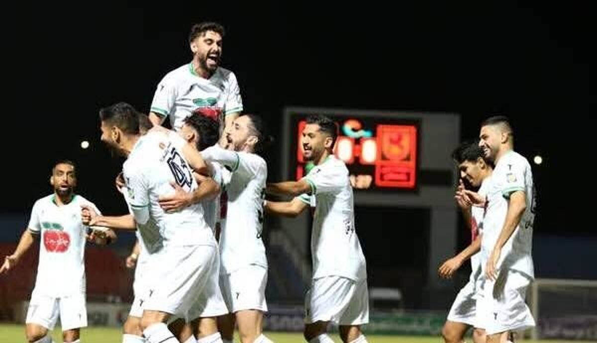 مدافع ذوب آهن گل فصل لیگ را زد!