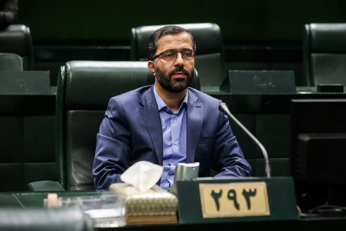 عضو ارشد مجلس: ساخت بمب اتم بررسی می‌شود