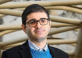 آهنگسار مهدی یراحی هم بازداشت شد + عکس