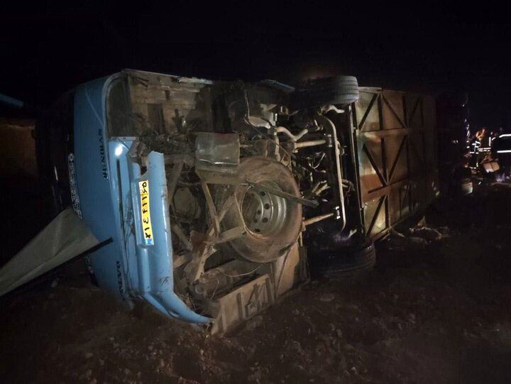 اعلام اسامی ۹ جان‌باخته حادثه واژگونی اتوبوس در محور اصفهان – نطنز