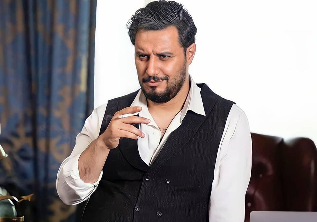 جواد عزتی و مادرش در پشت صحنه سریال وحشی!/ عکس
