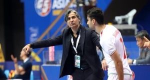 ماجرای شاکی شدن شمسایی از اقدام عجیب کادر تیم ملی روی سکوی قهرمانی