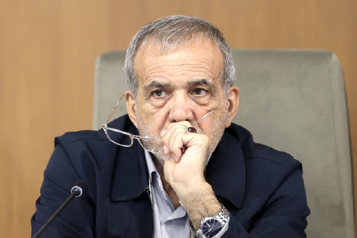 پزشکیان جلوی دوربینها جواب جلیلی را داد