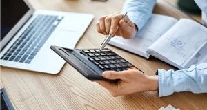 محاسبه آنلاین سنوات+ افزایش نرخ سنوات در ۱۴۰۴ 