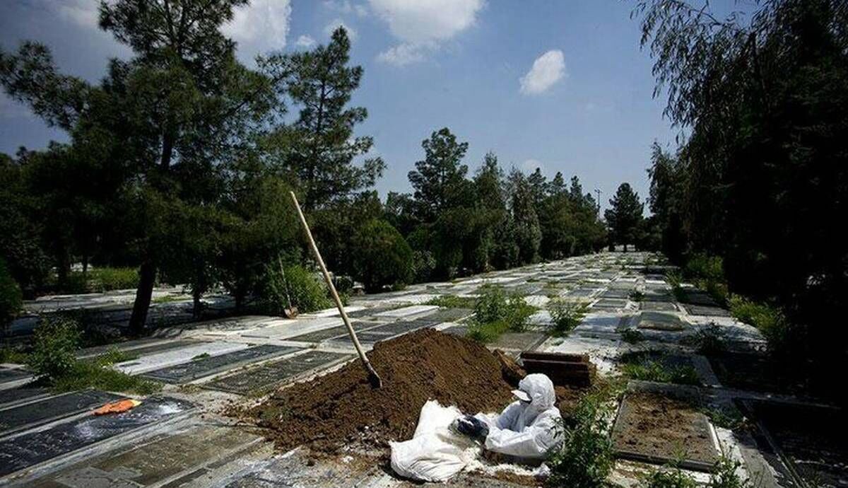 افزایش آمار پذیرش فوتی‌های روزانه کرونا در بهشت زهرا به ۴۵ نفر