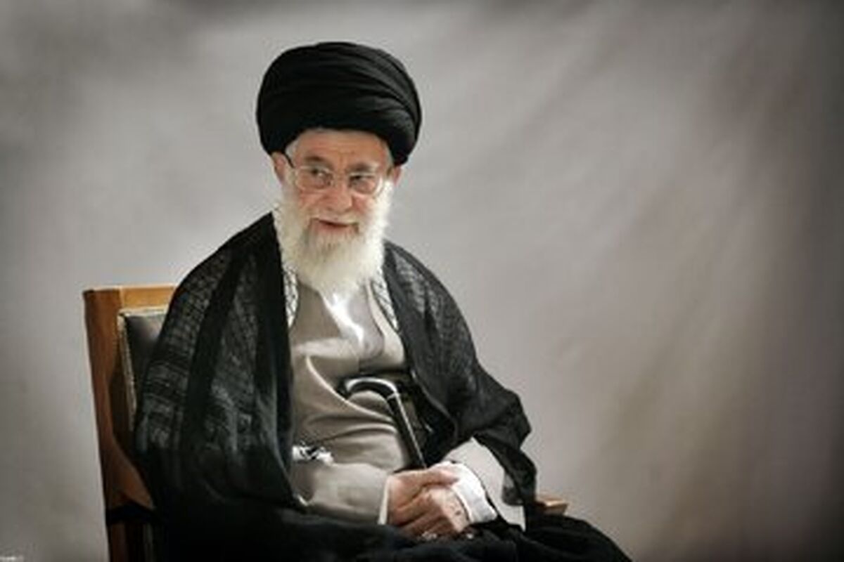 ماجرای ازدواج رهبر  معظم انقلاب اسلامی و پرداخت هزینه های عروسی /چه کسی خطبه عقد ایشان و همسرشان را خواند؟

