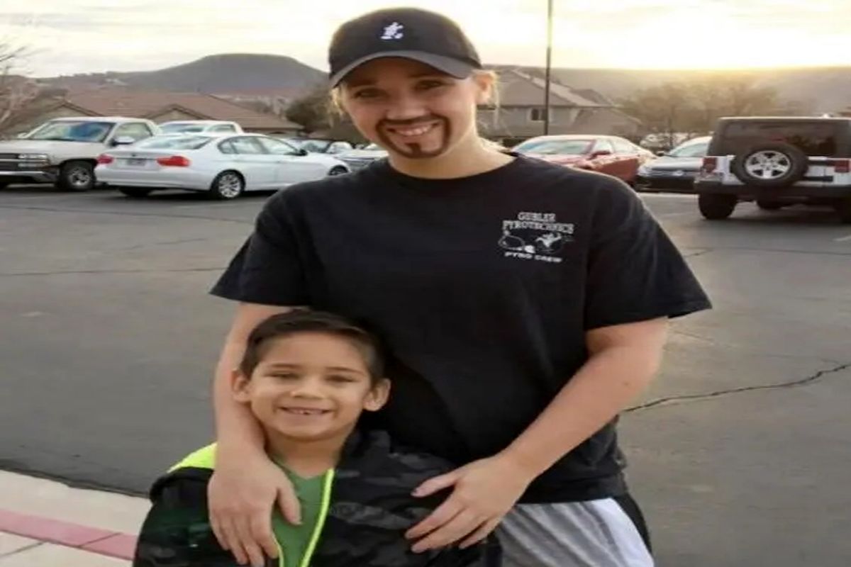 حماسه مادر مجرد برای پر کردن جای خالی پدر بچه‌ها !+عکس