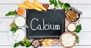 هرچیزی که سالمندان باید درباره کلسیم و ویتامین D بدانند