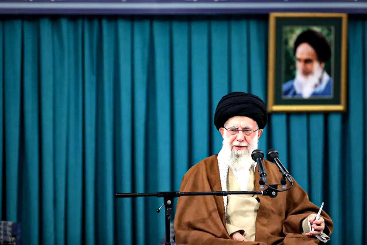دیدار رهبر انقلاب با جمعی از مردم خوزستان و کرمان