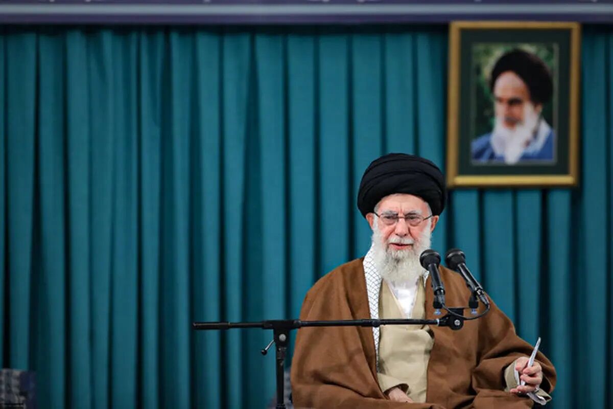 دیدار رهبر انقلاب با جمعی از مردم خوزستان و کرمان