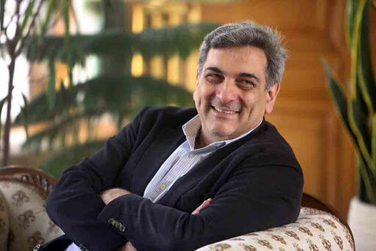 شهردار سابق تهران موبایل گمشده را به صاحبش برگرداند+ عکس