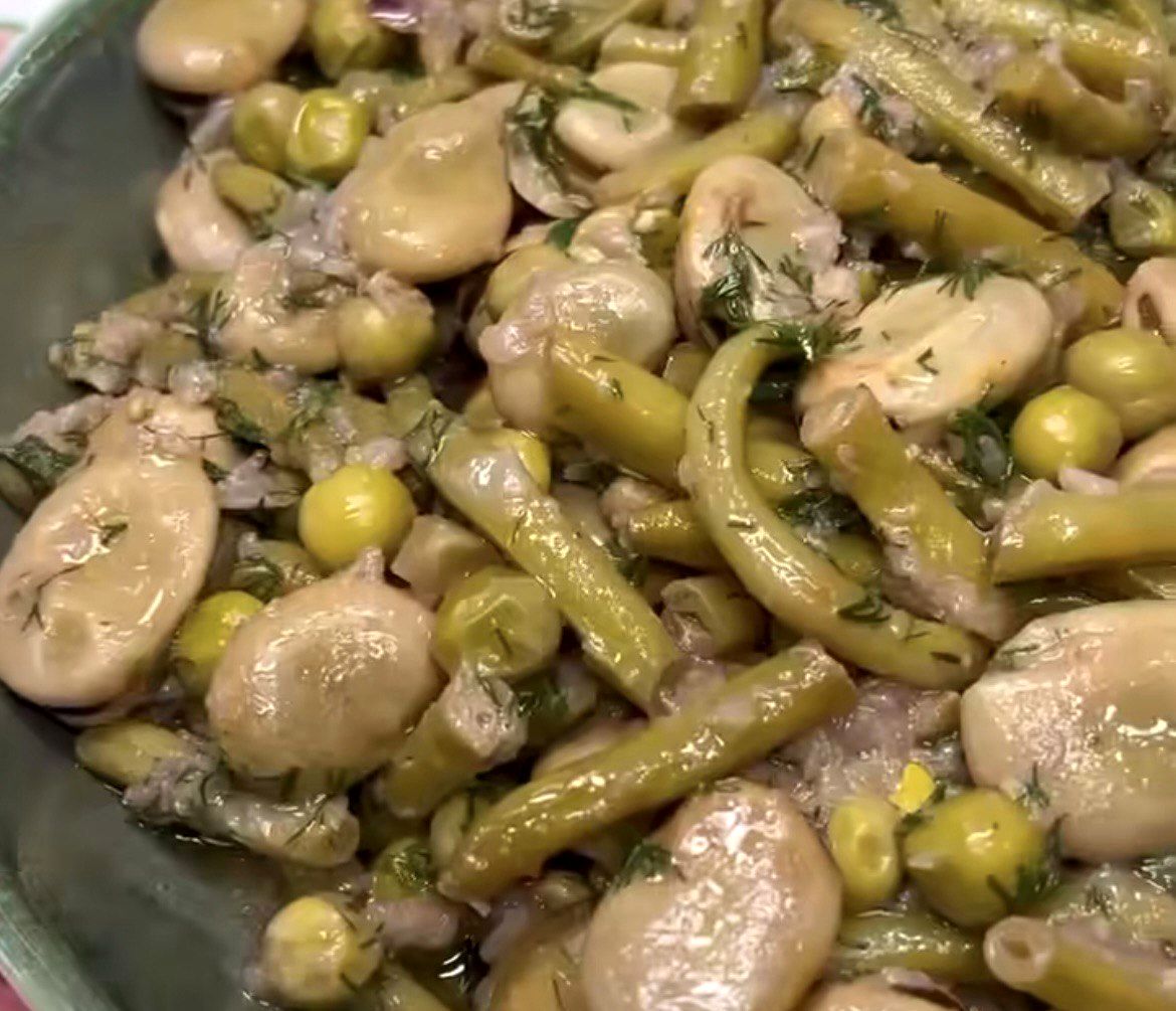 طرز تهیه یک خوراک خوشمزه و سالم با باقالی و لوبیا سبز!