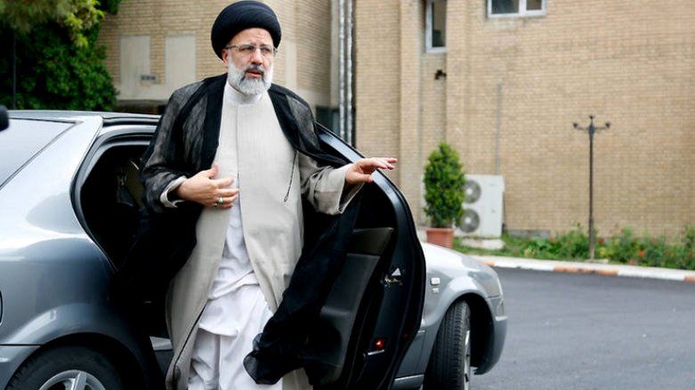 رئیسی یک روز مثل شاه عباس با لباس مبدل در بازار بچرخد