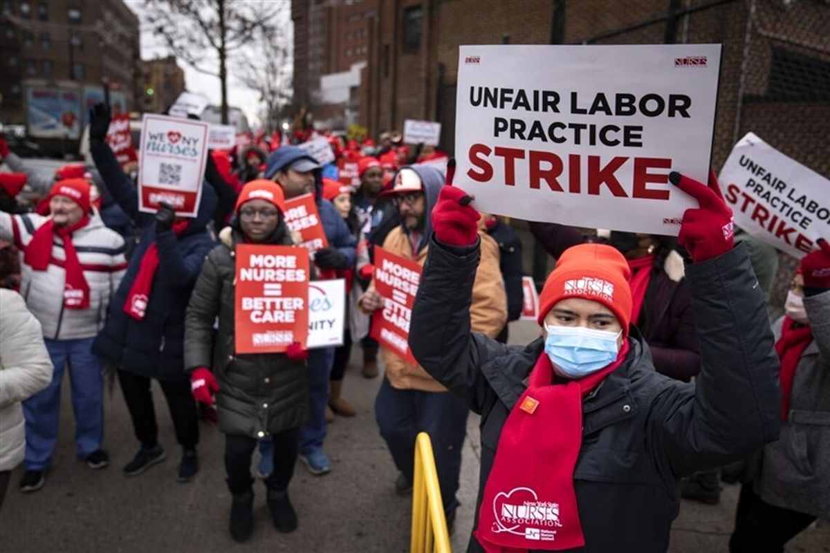 معلمان اعتصاب کردند