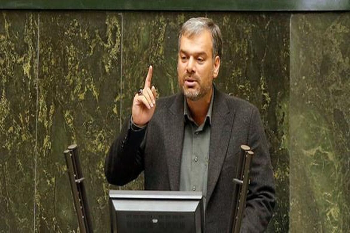 رشیدی کوچی: مجلس پشت تعطیلی شنبه‌ها محکم بایستد
