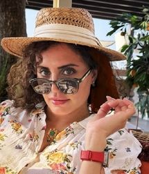  الناز شاکردوست با استایل‌ خبرساز در حال هواخوری/ ببینید