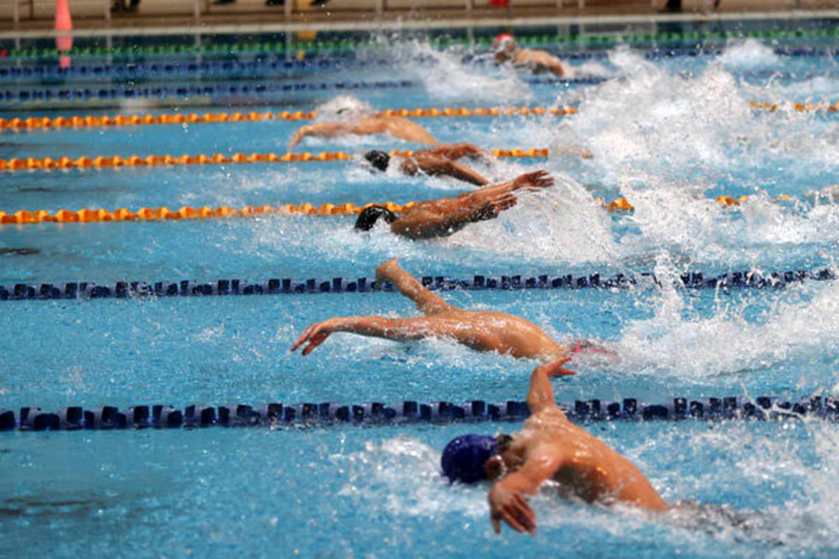 پخش زنده شنای بانوان در صداوسیما/ فیلم