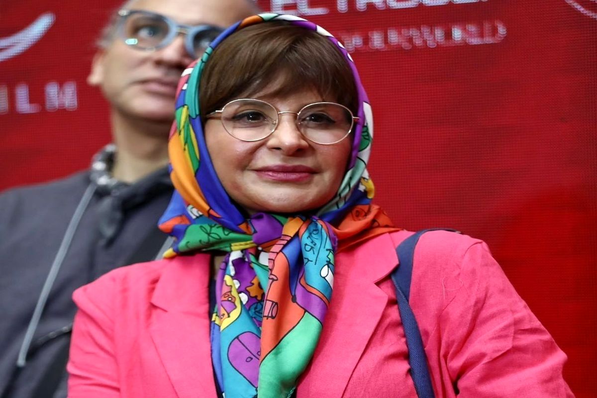 چهره واقعی سیما تیرانداز  در این سلفی مشخص شد/ ببینید