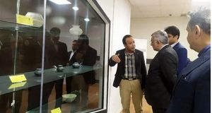 معاون عراقچی از محوطه باستانی شهر سوخته بازدید کرد