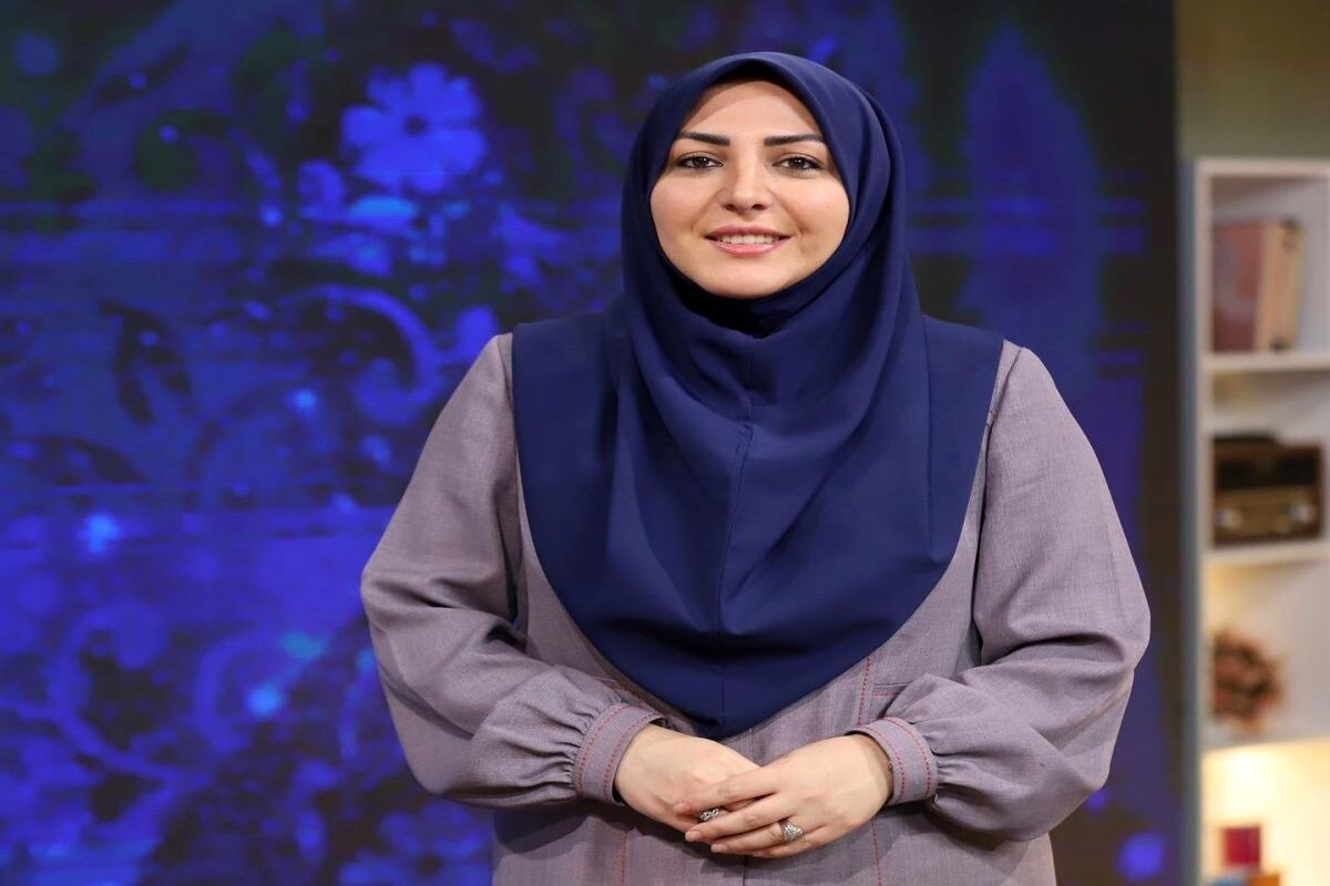 خداحافظی المیرا شریفی‌ مقدم از گویندگی خبر ! / شغل جدید خانم مجری چیست ؟!