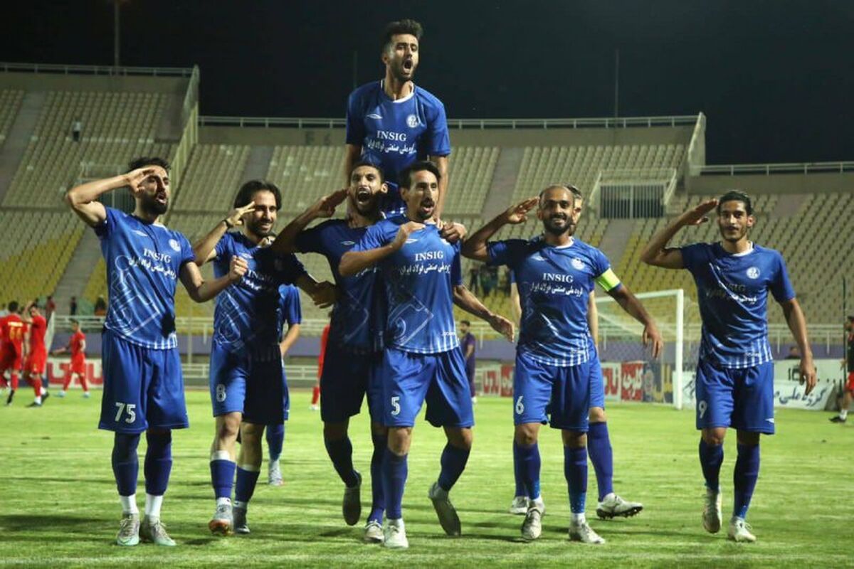 رقص دیدنی استقلال خوزستان بعد از پیروزی مقابل پرسپولیس + فیلم