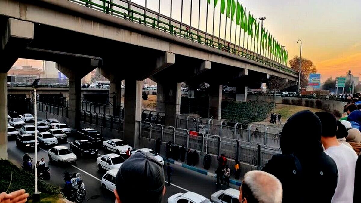 سقوط وحشتناک و دلخراش مرد تهرانی از پل نیایش